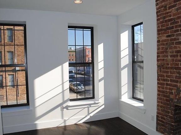 2nd image of 3021 Tilden Ave