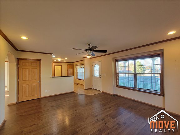 5th image of 517 Tuscarora Ct