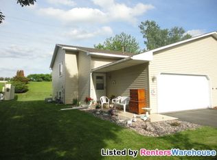 7408 Vinewood Ln N, Maple Grove, MN 55311