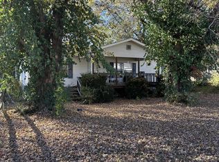 325 Manilla Rd, Englewood, TN 37329