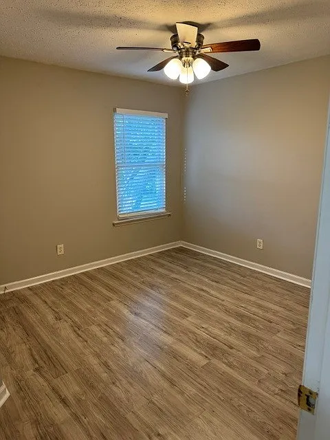 2 bed, 1070 sqft, $1,525 — Photo 4