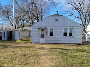 1305 S 12th St, Pekin, IL 61554