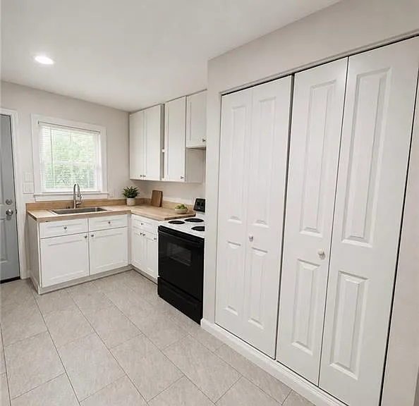 608 N College Dr #3 — Photo 38