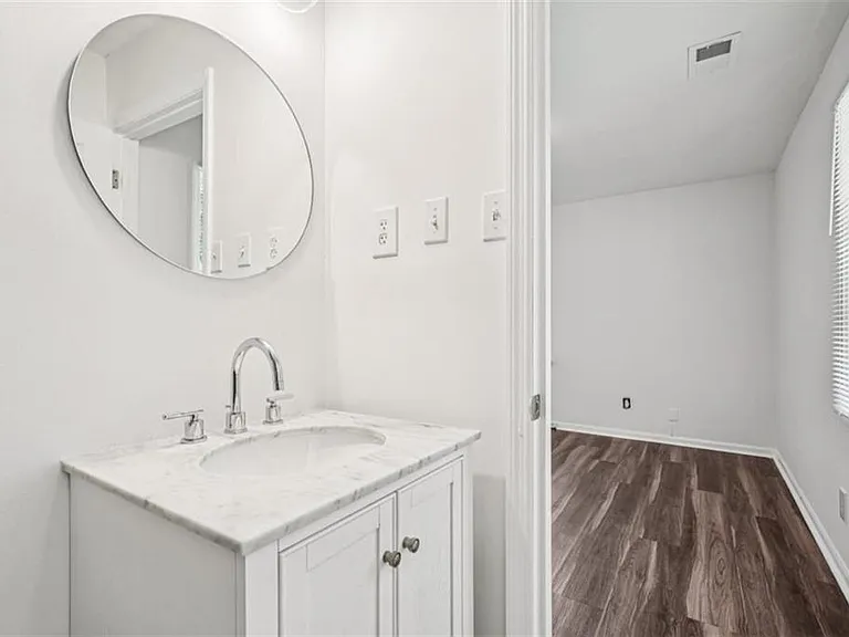119 Kelso Dr SW — Photo 29