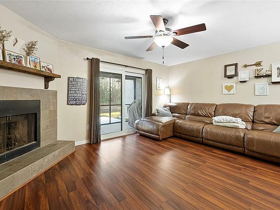 3rd image of 201 Orange Grove Dr #D