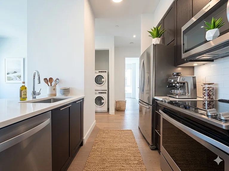 152-11 89th Ave #618 — Photo 4