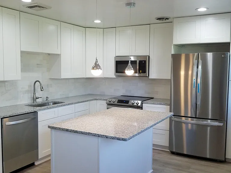 917 S Chester Rd — Photo 5