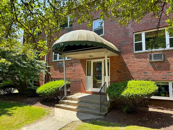 79 Walnut St APT 7, Newton, MA 02460