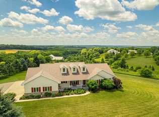 W3960 Vista Ln, Belleville, WI 53508