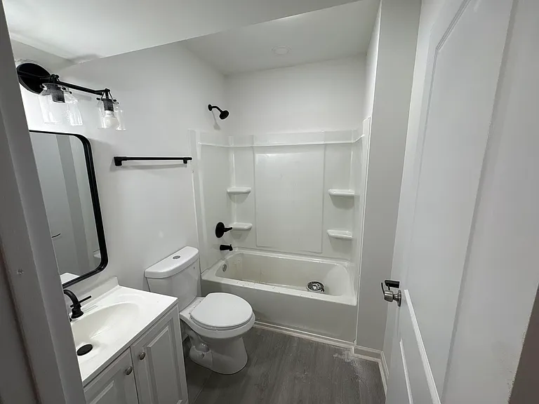 2649 Rowan St — Photo 6