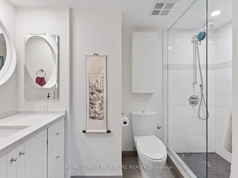323 Richmond St E #412 — Photo 18