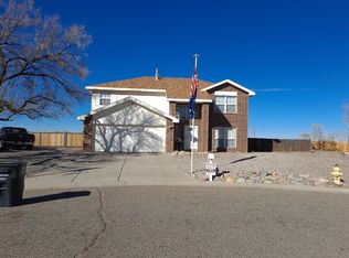 11 Apache Plume Rd, Los Lunas, NM 87031
