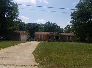 15 West Ct, Villa Ridge, MO 63089