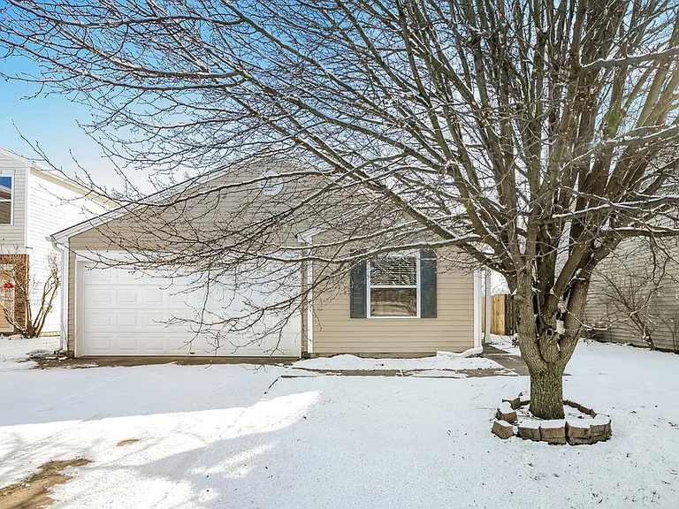 10860 Wymm Ln — Photo 1