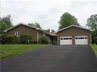 690 Donohoe Rd, Latrobe, PA 15650