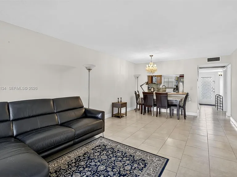 9330 Lagoon Pl #307 — Photo 12