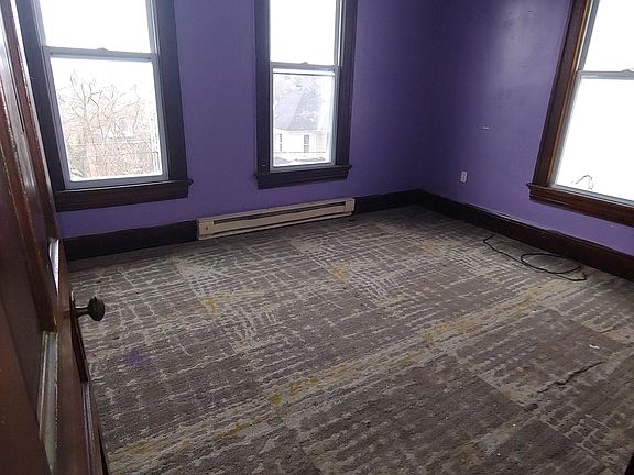 5th image of 229 Watson Ave APT 2