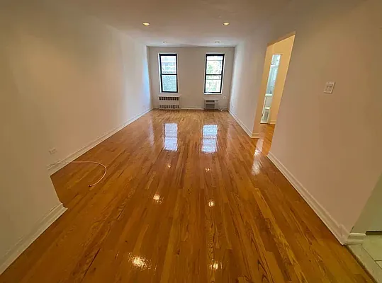 Rented by Queens Apartments Realty LLC | media 9