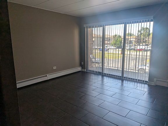 2nd image of 9812 S Nottingham Ave #16