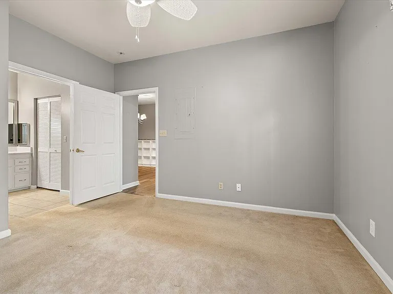 1600 Long Grove Dr #1514 — Photo 10