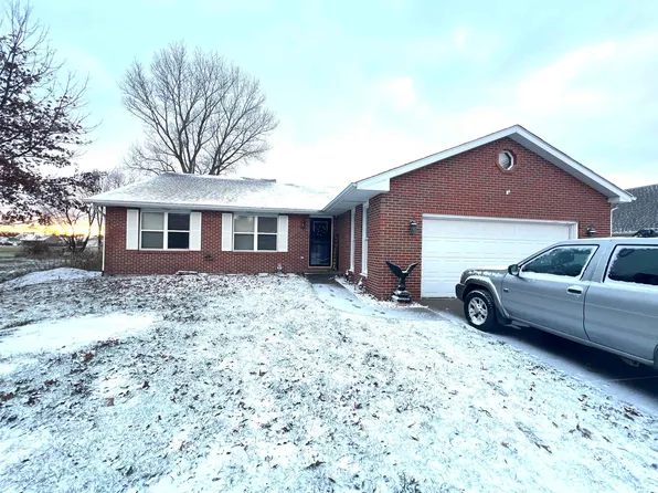 316 Hickory St NW, Demotte, IN 46310