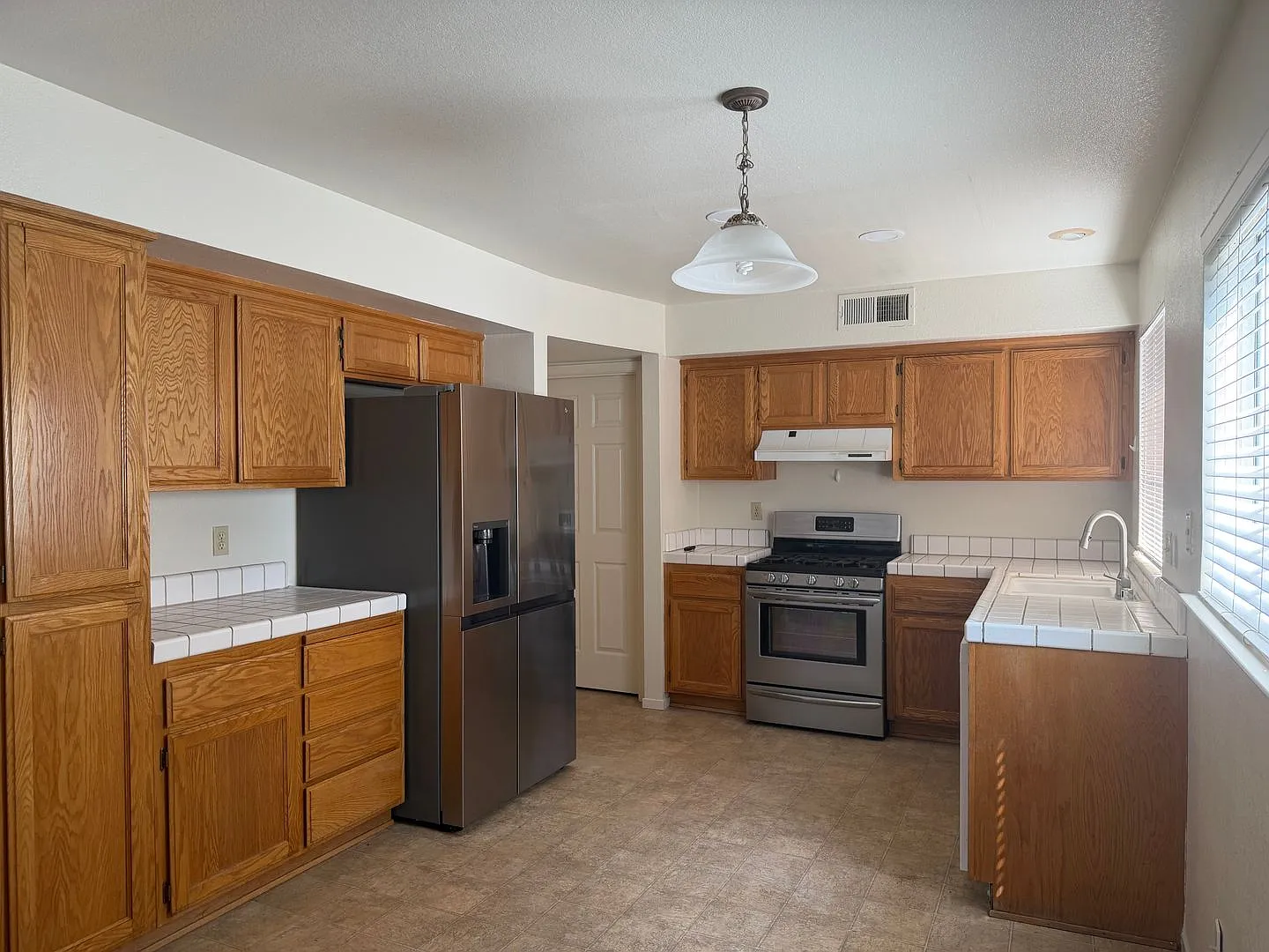 Bright & Spacious 3 Bedroom Home with Vaulted Ceilings, New Carpet & Private Backyard in Antelope! — Photo 1