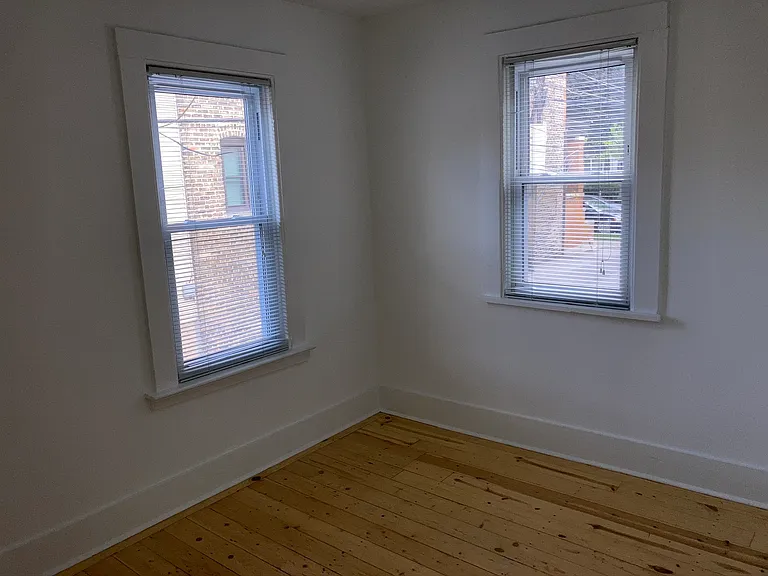 2941 N Racine Ave #COACH HOUSE — Photo 13