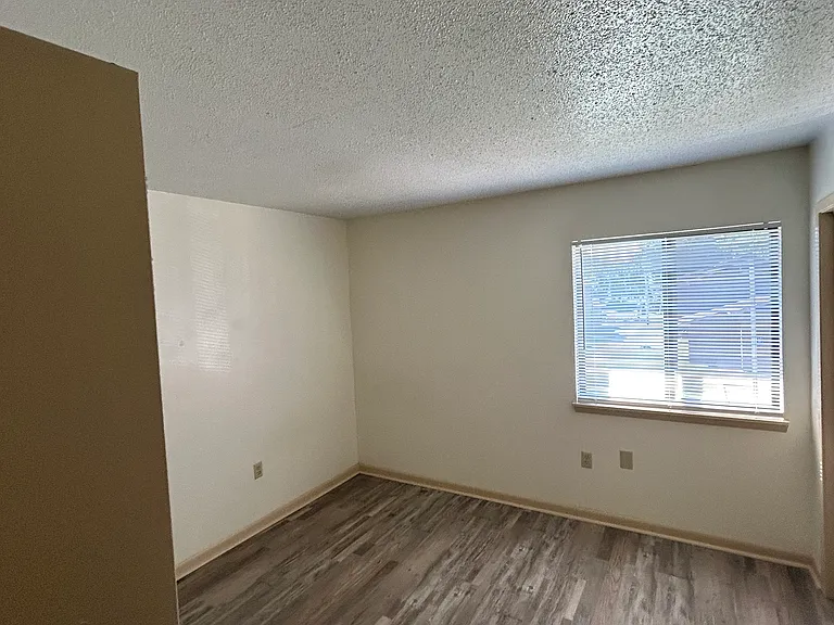 800 Belmont Ave #A10 — Photo 8