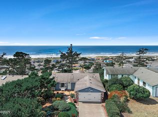 2306 NW Bayshore Loop, Waldport, OR 97394