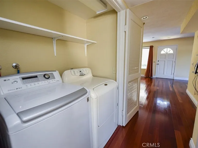 48 Columbia #6 — Photo 14