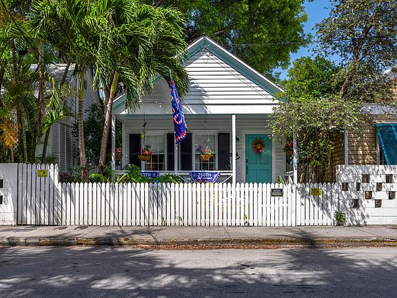 4th image of 914 Windsor Ln