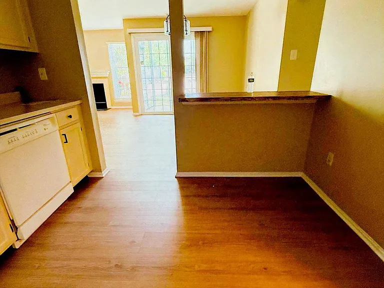 121 Andover Pl — Photo 17