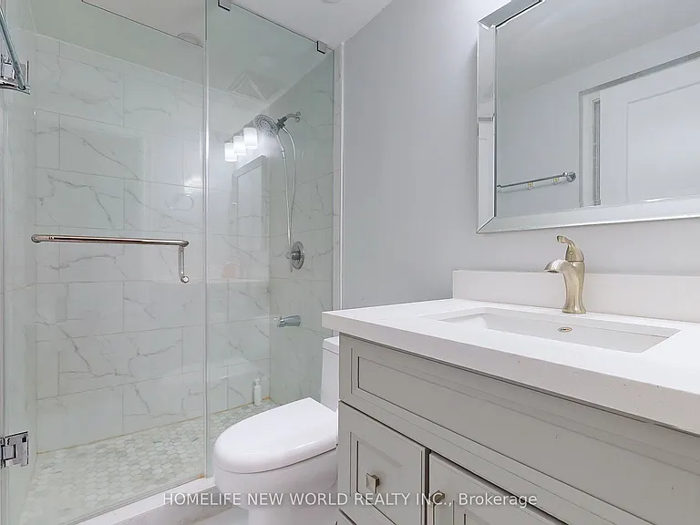 3954 Selkirk Pl #WALKOUT BASEMENT — Photo 17