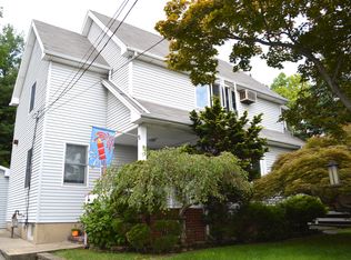 1525 Richmond Rd, Staten Island, NY 10304