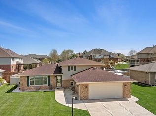 14011 Terry Dr, Orland Park, IL 60462