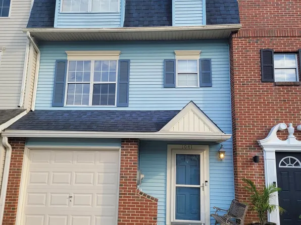 1041 Old Forge Rd, New Castle, DE 19720