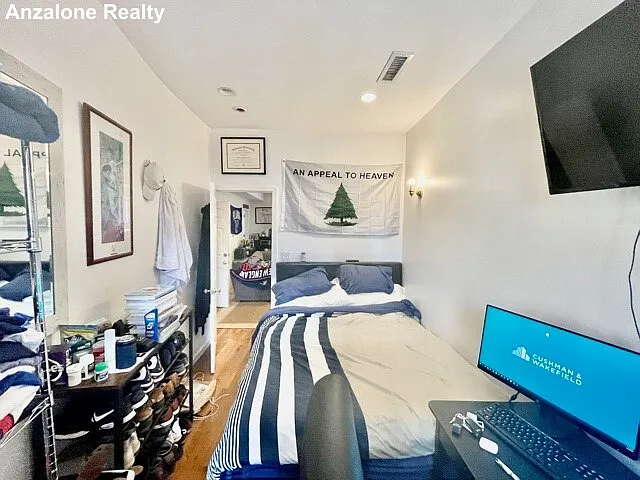 111 Salem St #3 — Photo 7
