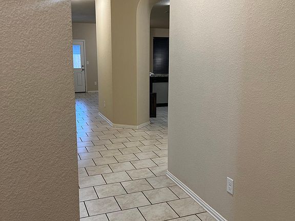 2nd image of 18 Brooks Ranch Rd