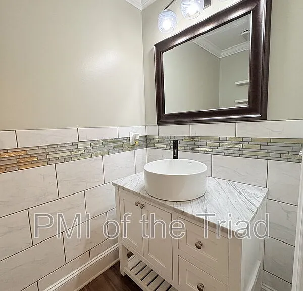 3900 Hunt Chase Ct — Photo 8