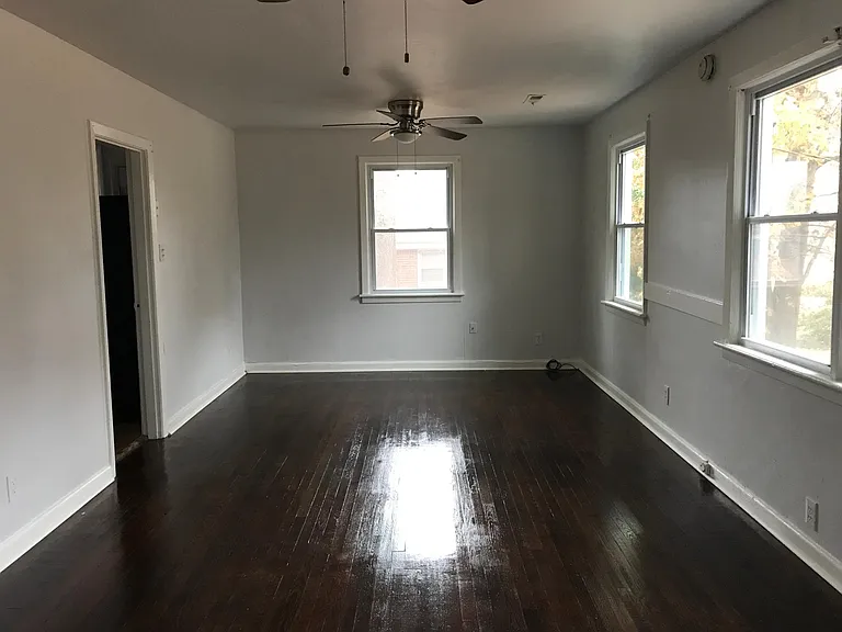 1425 Shoveller Ave — Photo 4