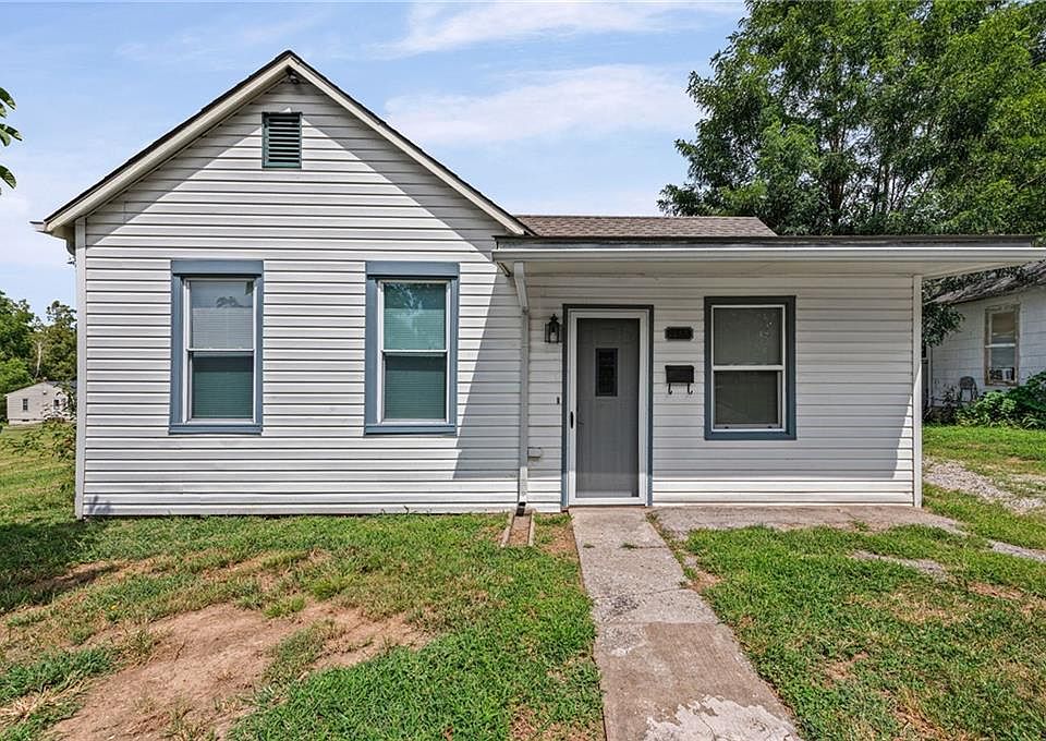 1st image of 1138 Kansas St