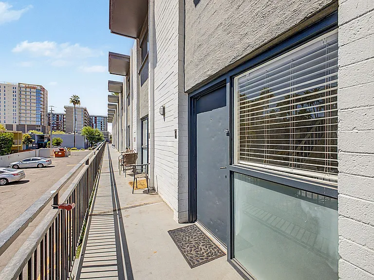 The Brentwood — Photo 27