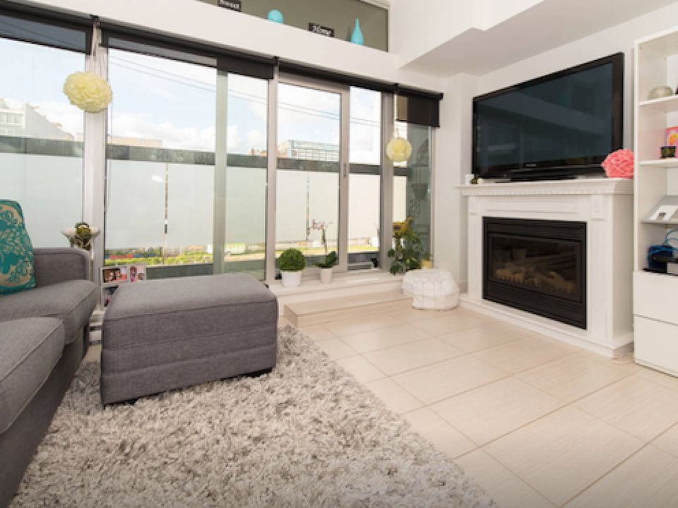 1st image of 33 W Pender St #303
