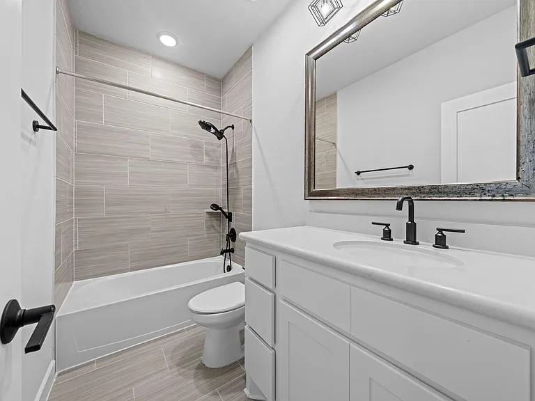 19110 Wimberly Hills Ln — Photo 36