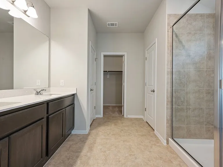 4302 Lindberg Ln — Photo 2