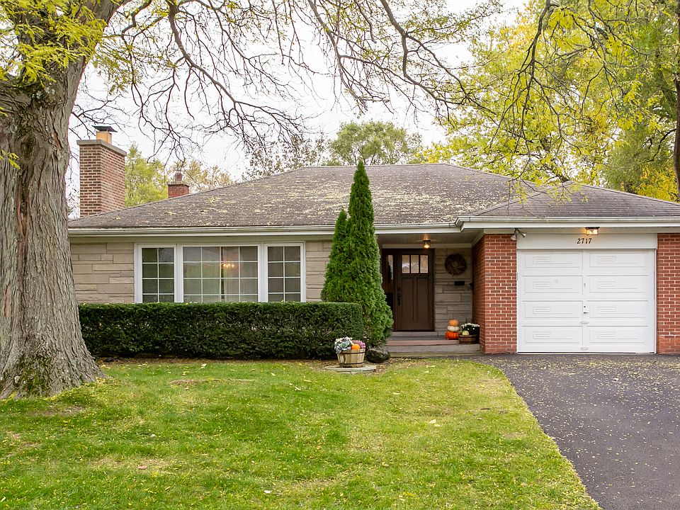 1st image of 2717 Hawthorn Ln