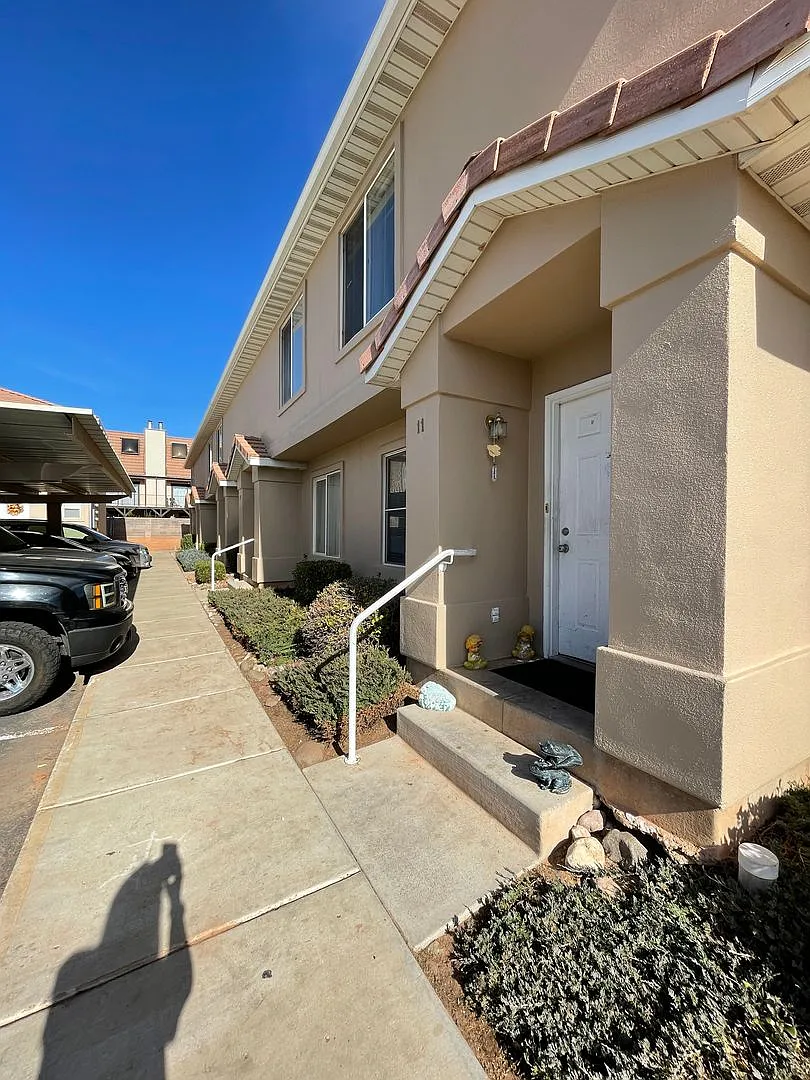 Summerwood Apartments — Photo 2