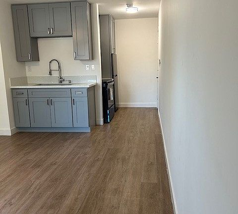 5th image of 4568 Edgewood Pl