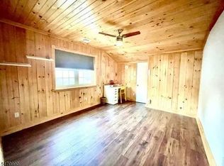 487 Walker Ave ROOM 2, Trenton, NJ 08628