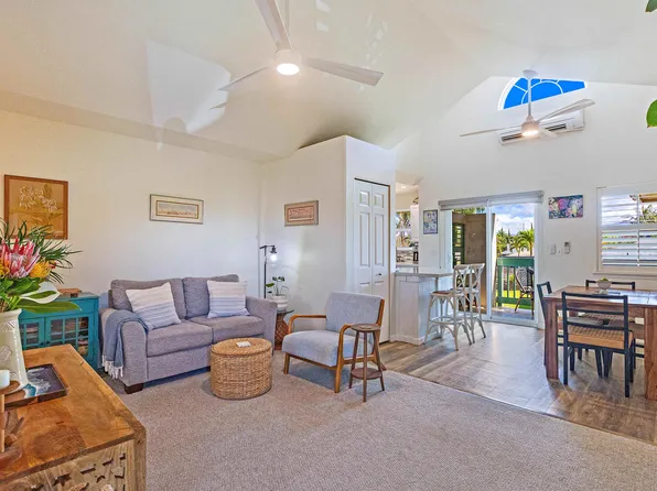 15 Apuhihi Ln APT 15A, Kihei, HI 96753